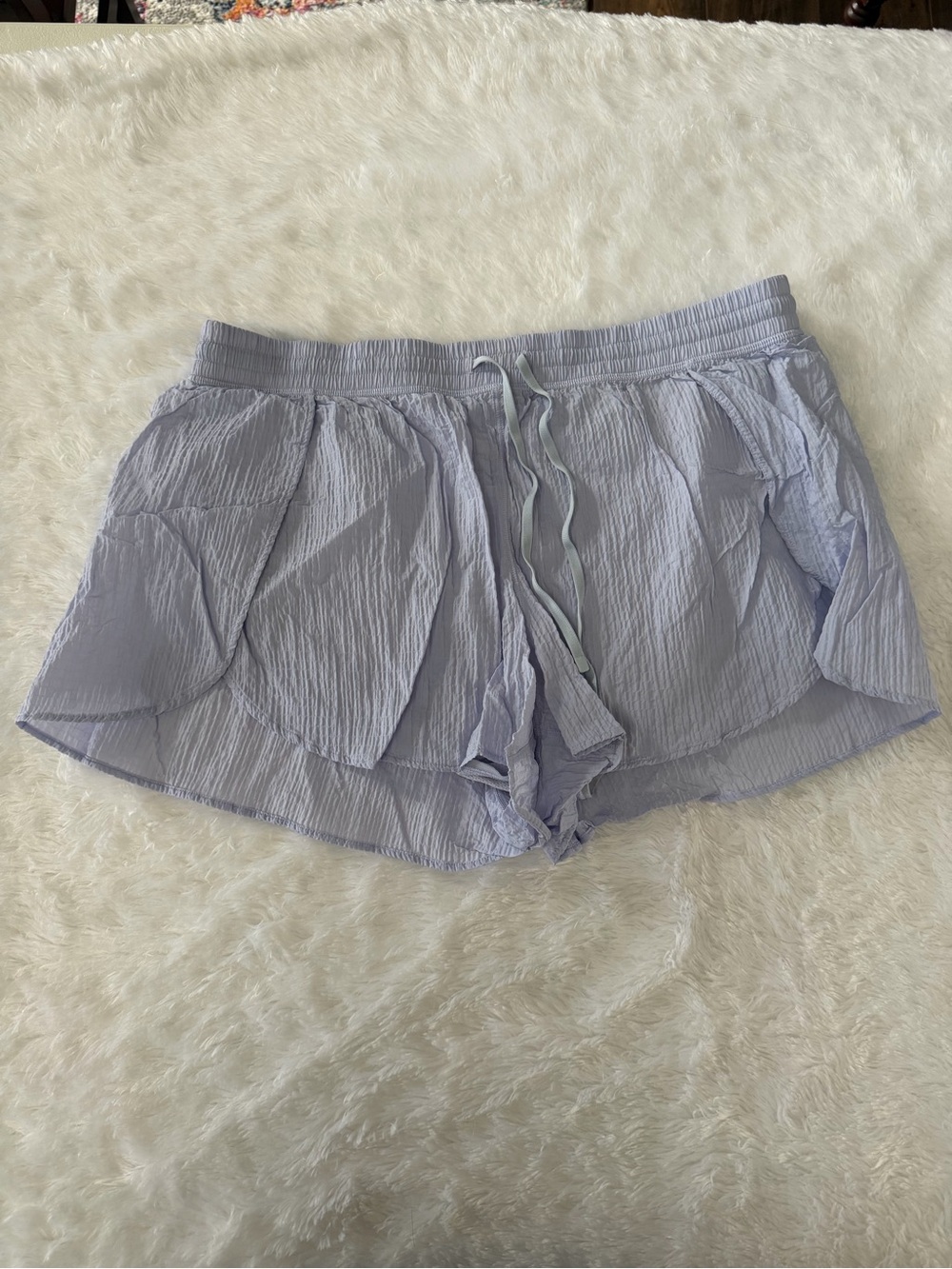 lululemon Negative Split Textured Shorts 2.5” (L)